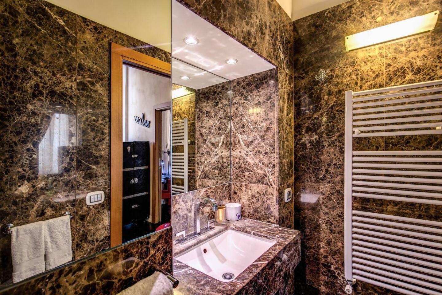 Spacious Flat By Piazza Navona Рим Екстер'єр фото